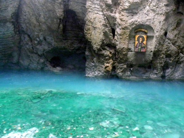 Гора Машук и озеро провал Пятигорск