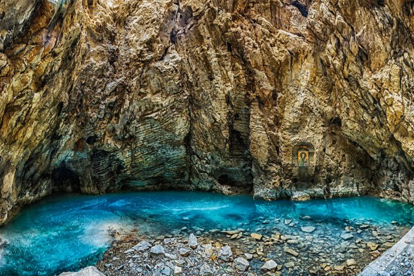 Гора Машук и озеро провал Пятигорск