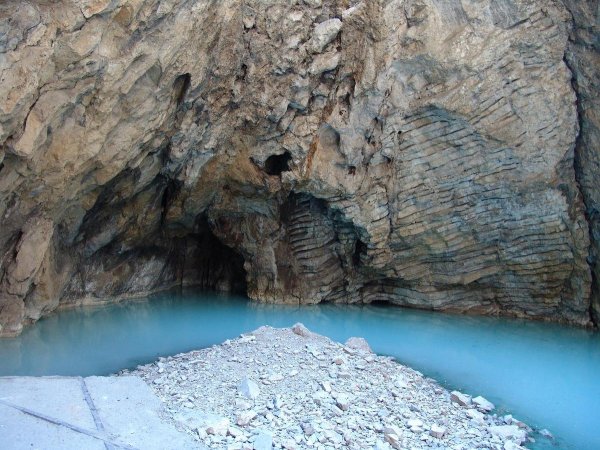 Карстовое озеро провал Пятигорск