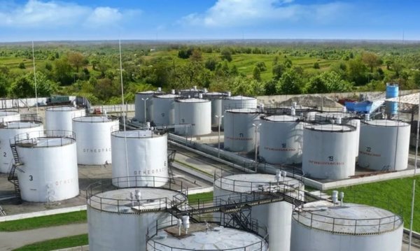 Резервуарный парк нефтебазы