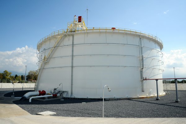 Резервуарное оборудование для нефтебаз