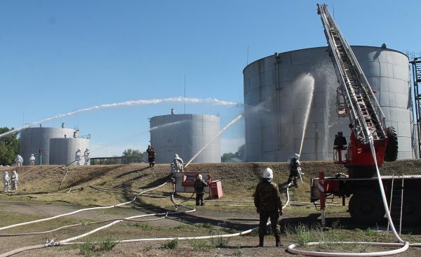 Резервуарный парк для хранения нефти