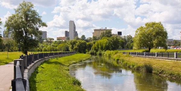 Река Яуза Медведково