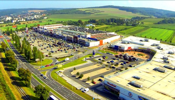 Ритейл парк Отрада