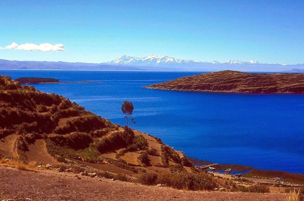 Озеро Титикака в Андах