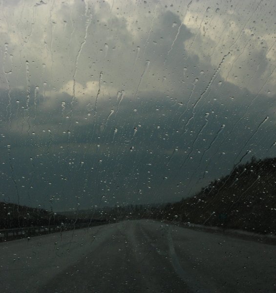 Дождь пасмурно