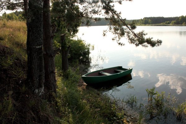 Лодочка на реке