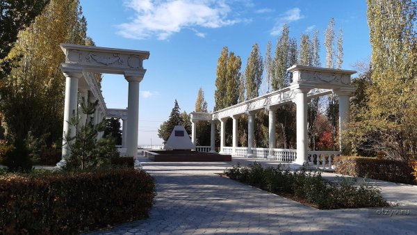 Старый парк Волжский