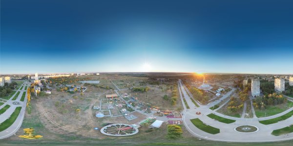 Волжский парк в центре