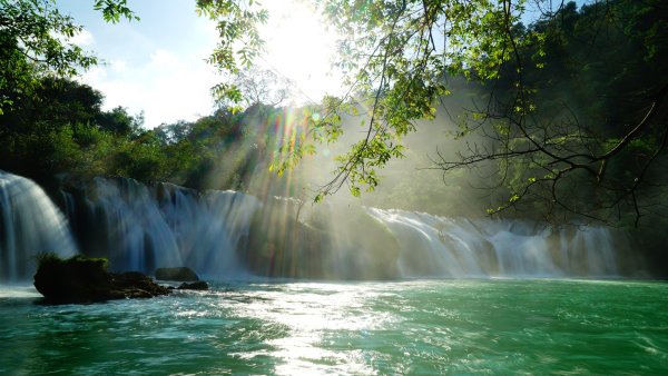 Водопад солнце