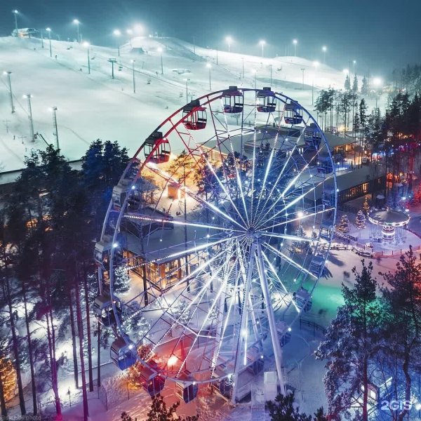 Колесо обозрения в Охта парке