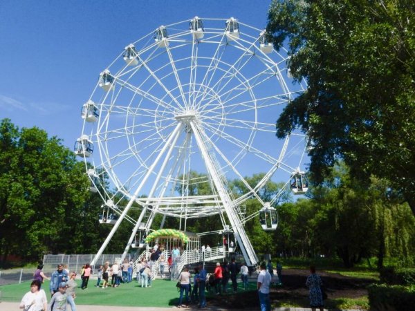 Колесо обозрения Липецк парк Победы