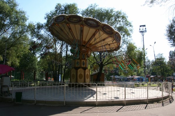 Нижний парк город Липецк аттракционы