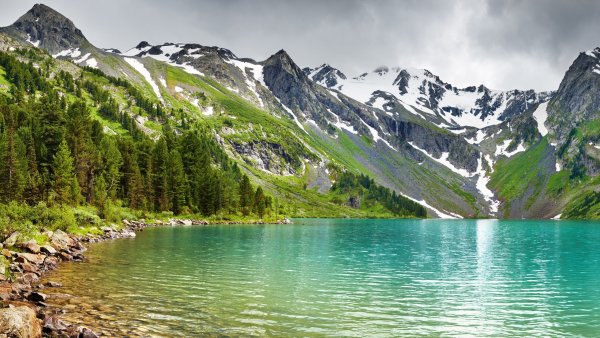 Ущелье Джеты-Огуз Киргизия