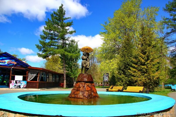 Фонтан в парке Пушкина Челябинск