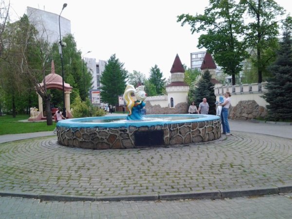 Челябинск. Горсад Пушкина. Фонтан Золотая рыбка