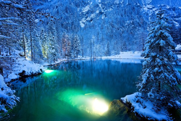 Озеро Блаузее, Швейцария зима