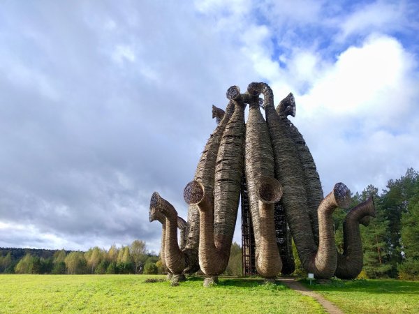 Арт-парк Никола-Ленивец Бобур