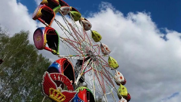 Парк Гагарина Стерлитамак аттракционы