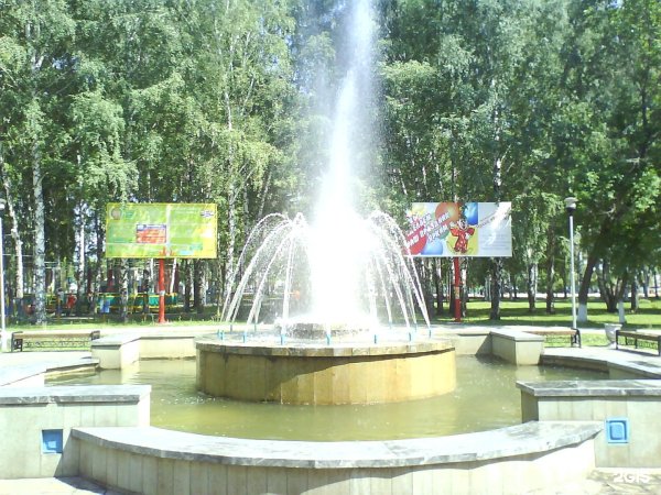 Фонтан в парке Гагарина Челябинск