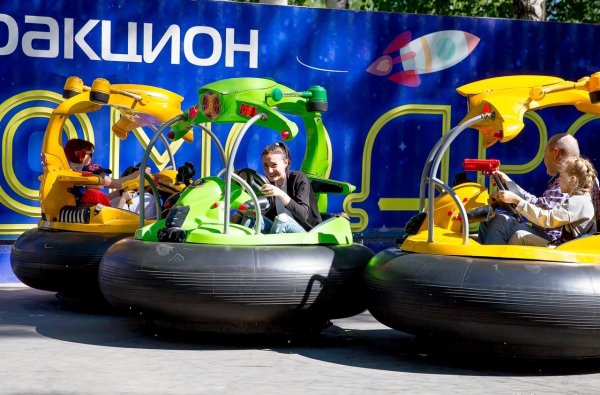 Аттракционы в парке Гагарина Стерлитамаке 2022