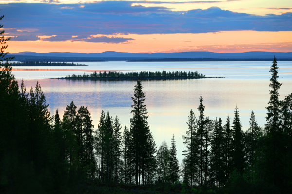 Кольский полуостров озеро Имандра