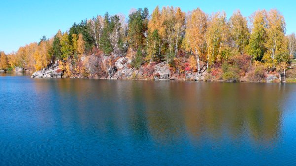 Озеро ая Алтай озеро