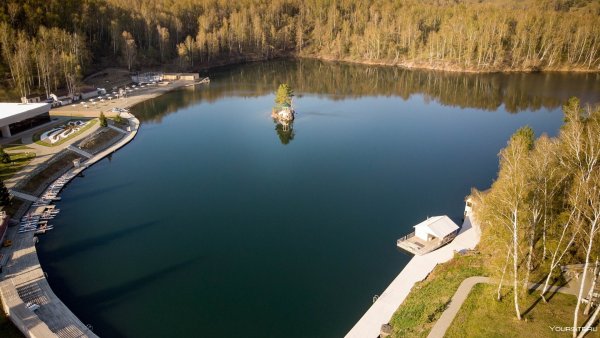 Парк отель озеро ая горный Алтай