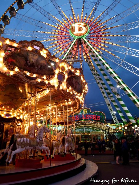 Карусель Amusement Park