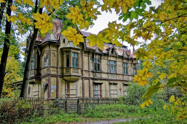 Малый дворец Шуваловский парк