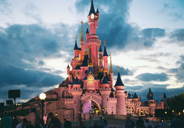 Парижский Диснейленд, Франция