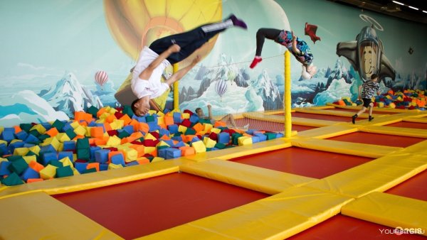 Батутный центр ПОЛЕТАЙКА