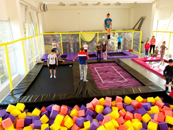 Crazy Jump батутный центр