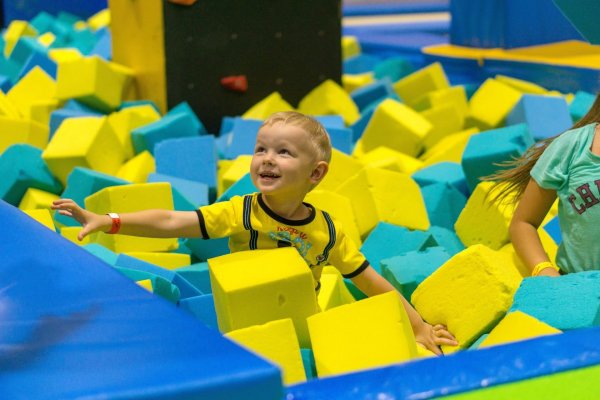 Батутный центр Иркутск полетели