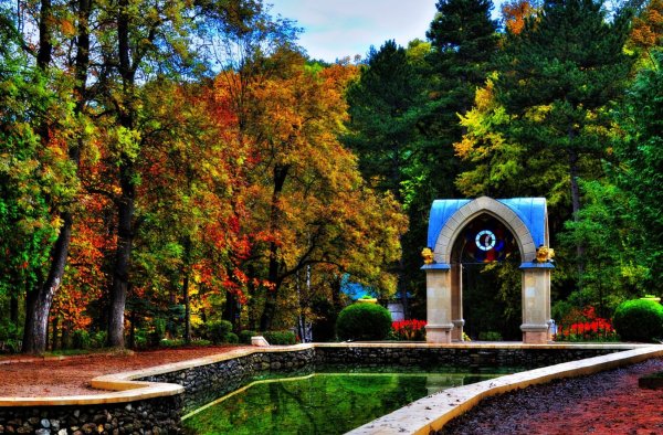 Национальный парк Кисловодский стеклянная струя