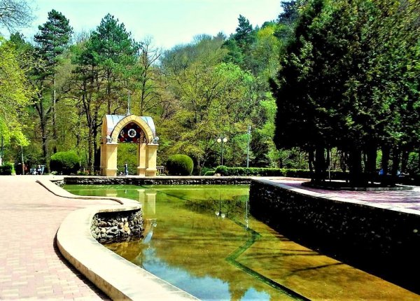 Кисловодский национальный парк зеркальный пруд