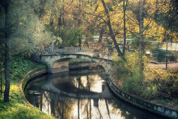 Питер парк старинный мостик