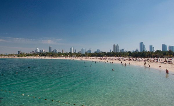 Пляж Аль Корниш Шарджа