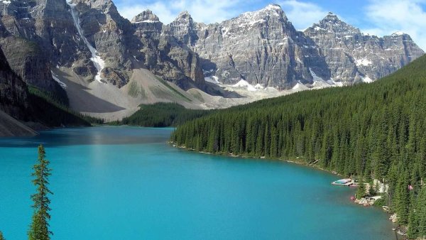 Долина десяти пиков озеро Морейн Альберта Канада