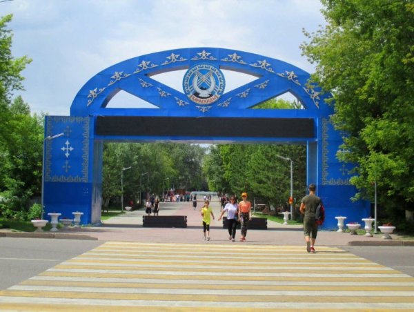 Казахстан Караганда парк