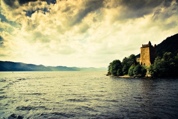 Озеро лох Несс