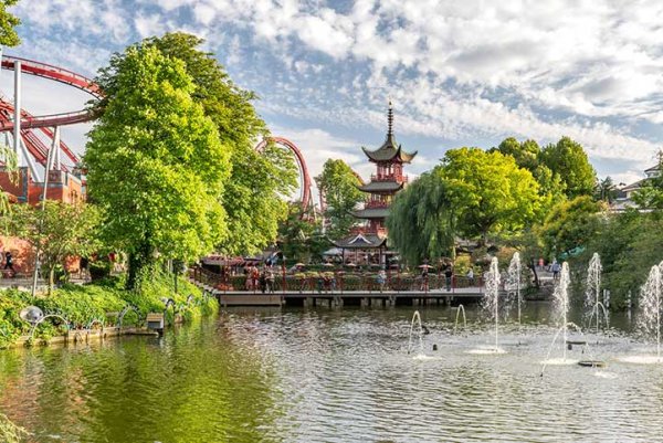 Парк аттракционов Тиволи Дания