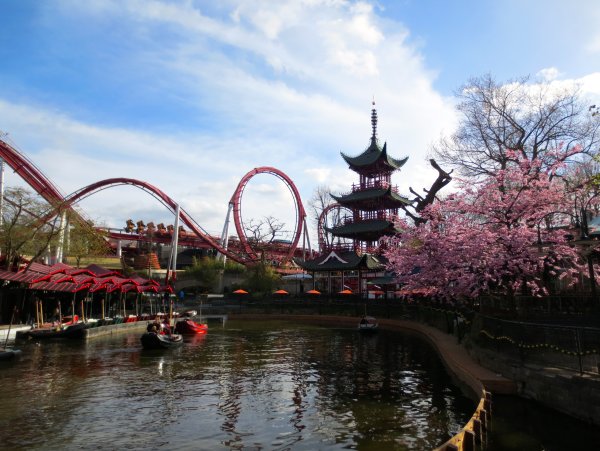 Парк аттракционов «сады Тиволи»