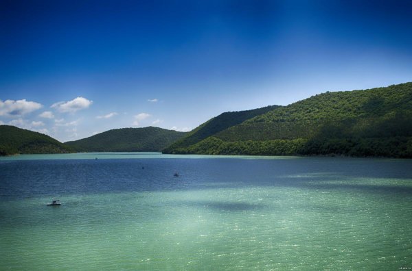 Новороссийск озеро Абрау Дюрсо