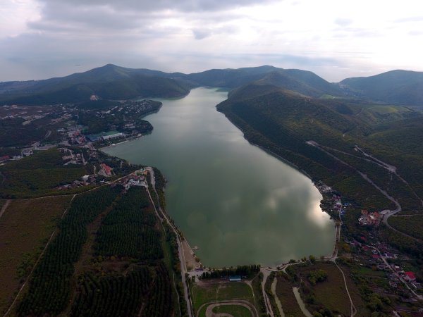 Новороссийск озеро Абрау Дюрсо