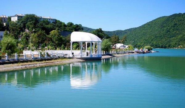 Озеро Абрау-Дюрсо