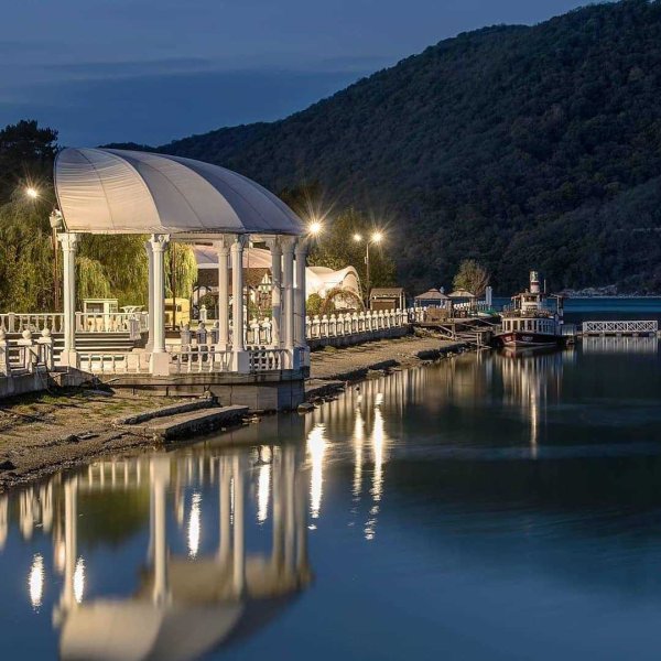 Новороссийск озеро Абрау Дюрсо