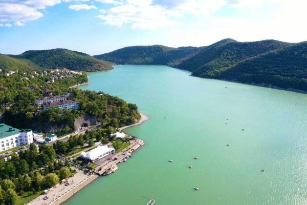 Абрау Дюрсо сверху