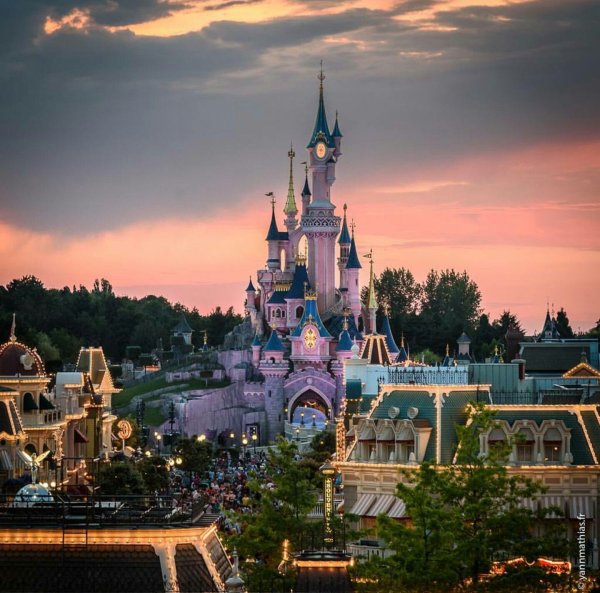 Диснейленд Париж (Disneyland Paris)