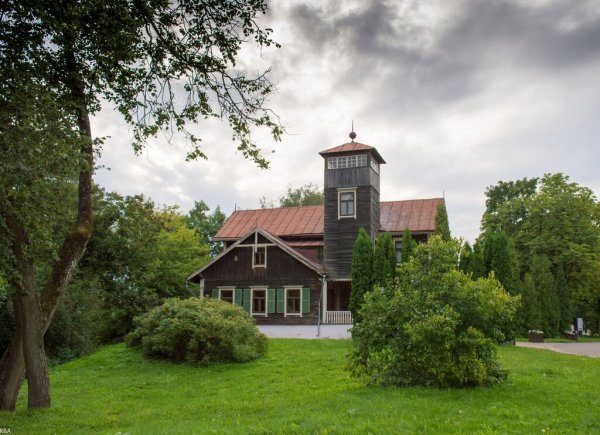 Лошицкий усадебно парковый комплекс
